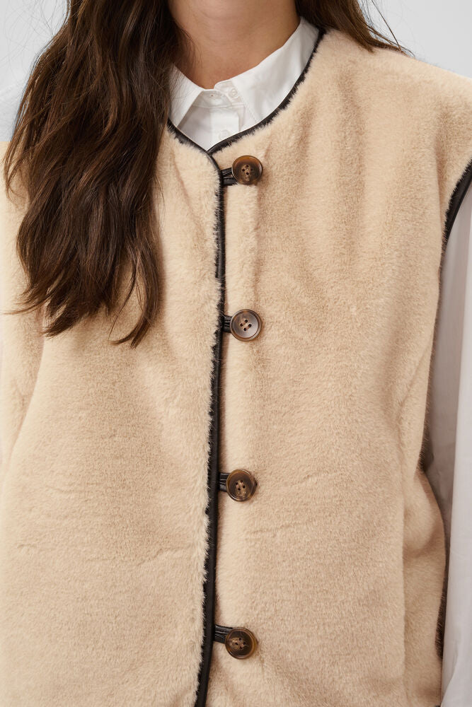 Culture Lauren faux fur crème gilet