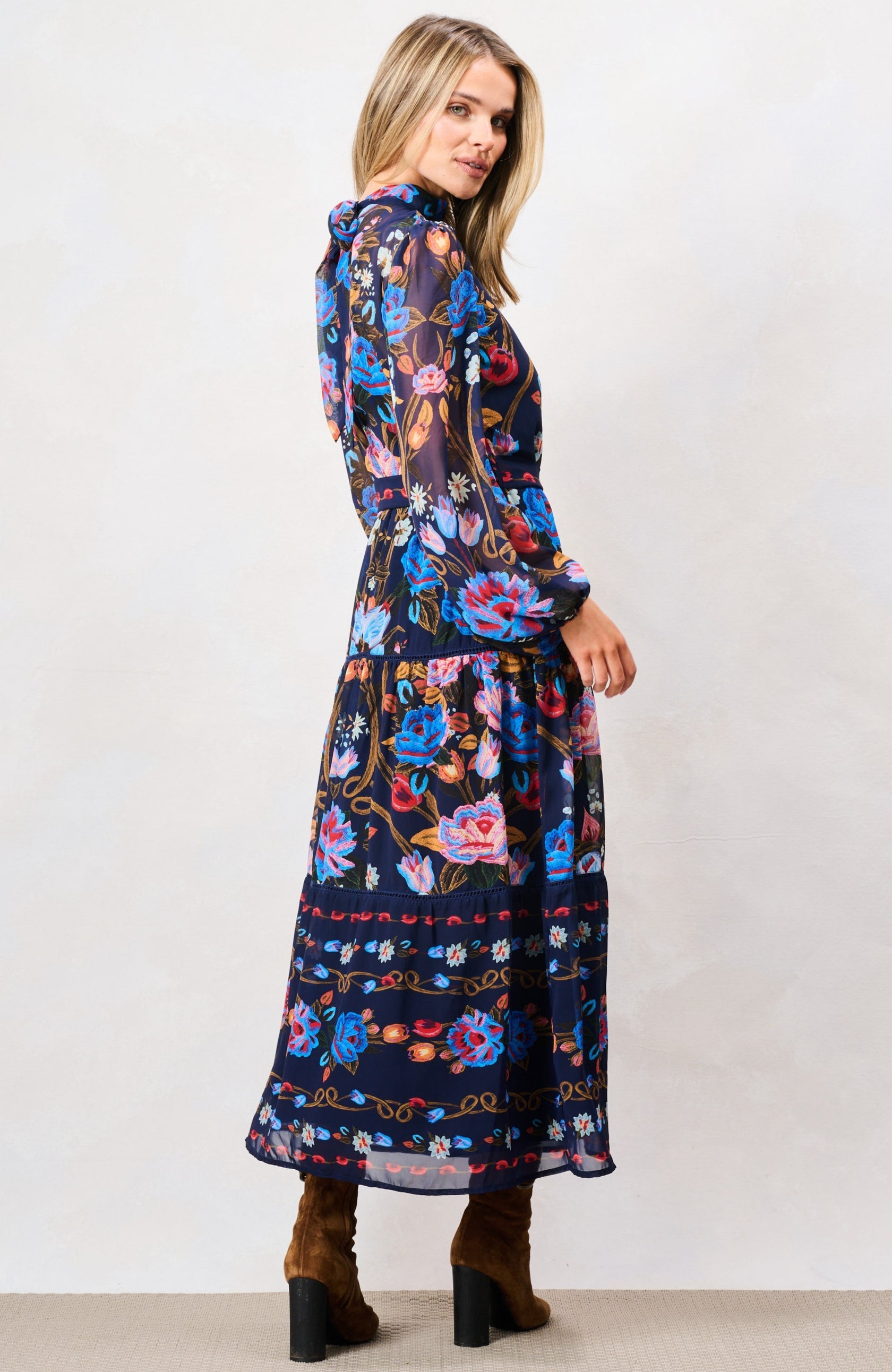 Side view of Hope & Ivy Twilla belted floral midi occasion dress