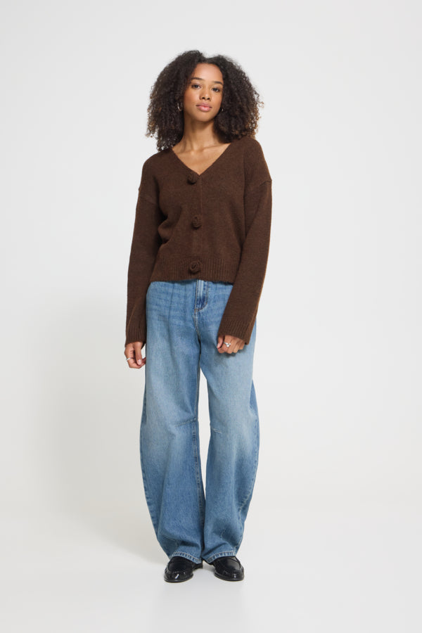 ICHI Povoke brown button cardigan styled with light blue wide-leg jeans