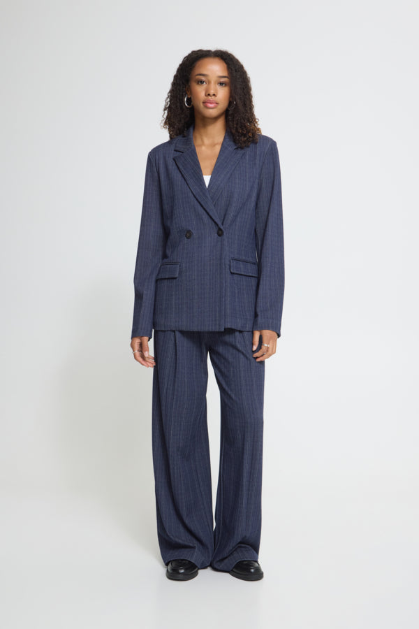 ICHI Kate Pinelle dark blue tailored blazer with matching trousers