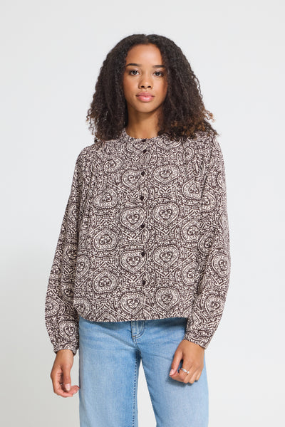 ICHI Katilio Brown Birch folklore heart print shirt front view