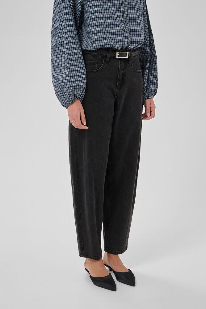 My Essential Wardrobe Baloo dark grey ankle-length barrel jeans leg detail
